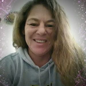 Meet your Posher, Nickie